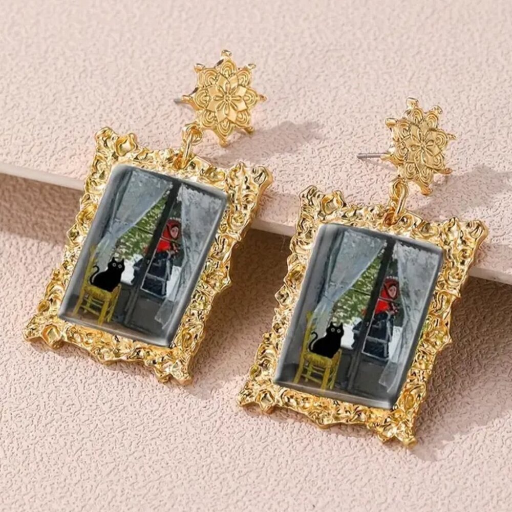 MUSEUM COLLECTION WOMAN PEERING THROUGH WINDOW AT BLACK CAT FRAMED EARRINGS 22 - Picture 2 of 3